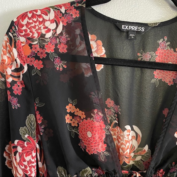 Black Floral V-Neck Blouse - Picture 2 of 5